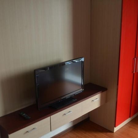 Edu Hostel Джок'якарта Екстер'єр фото