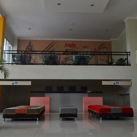 Edu Hostel Джок'якарта Екстер'єр фото