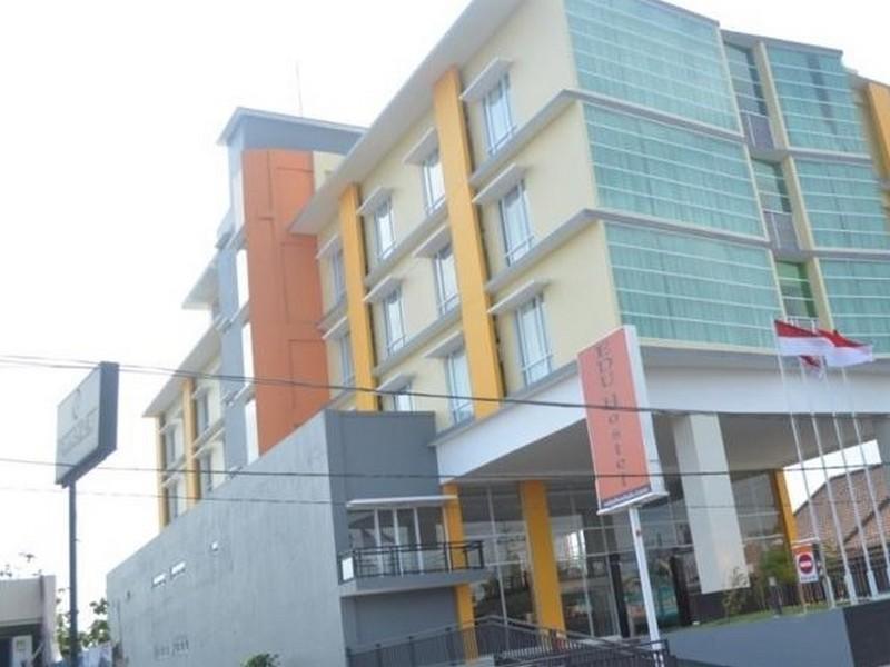 Edu Hostel Джок'якарта Екстер'єр фото