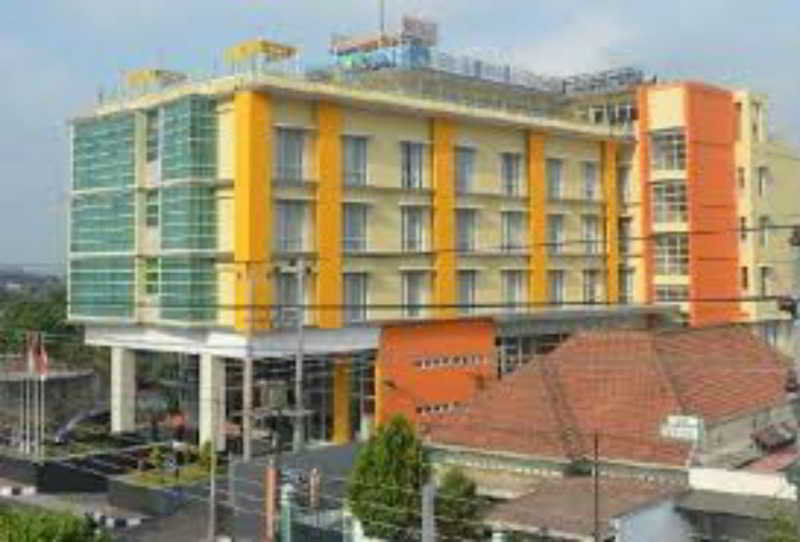 Edu Hostel Джок'якарта Екстер'єр фото