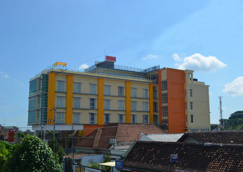 Edu Hostel Джок'якарта Екстер'єр фото