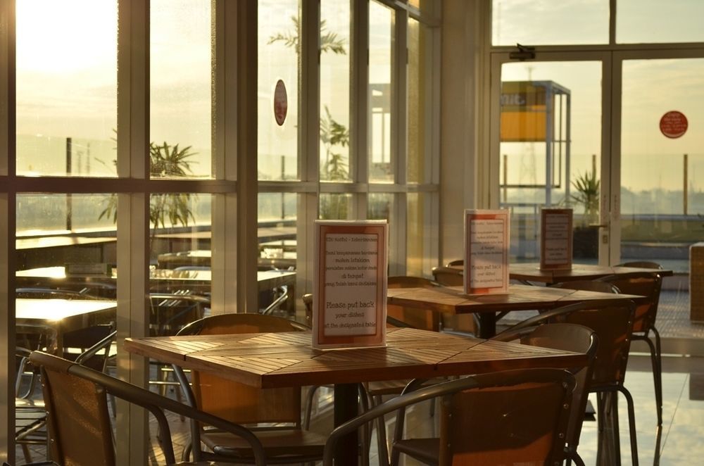 Edu Hostel Джок'якарта Екстер'єр фото