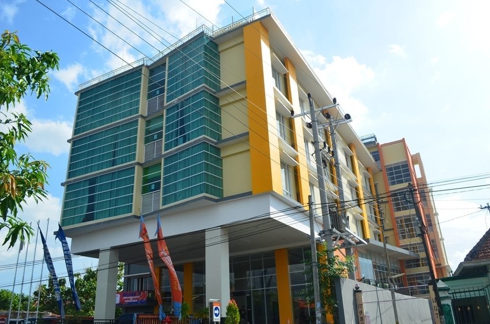 Edu Hostel Джок'якарта Екстер'єр фото