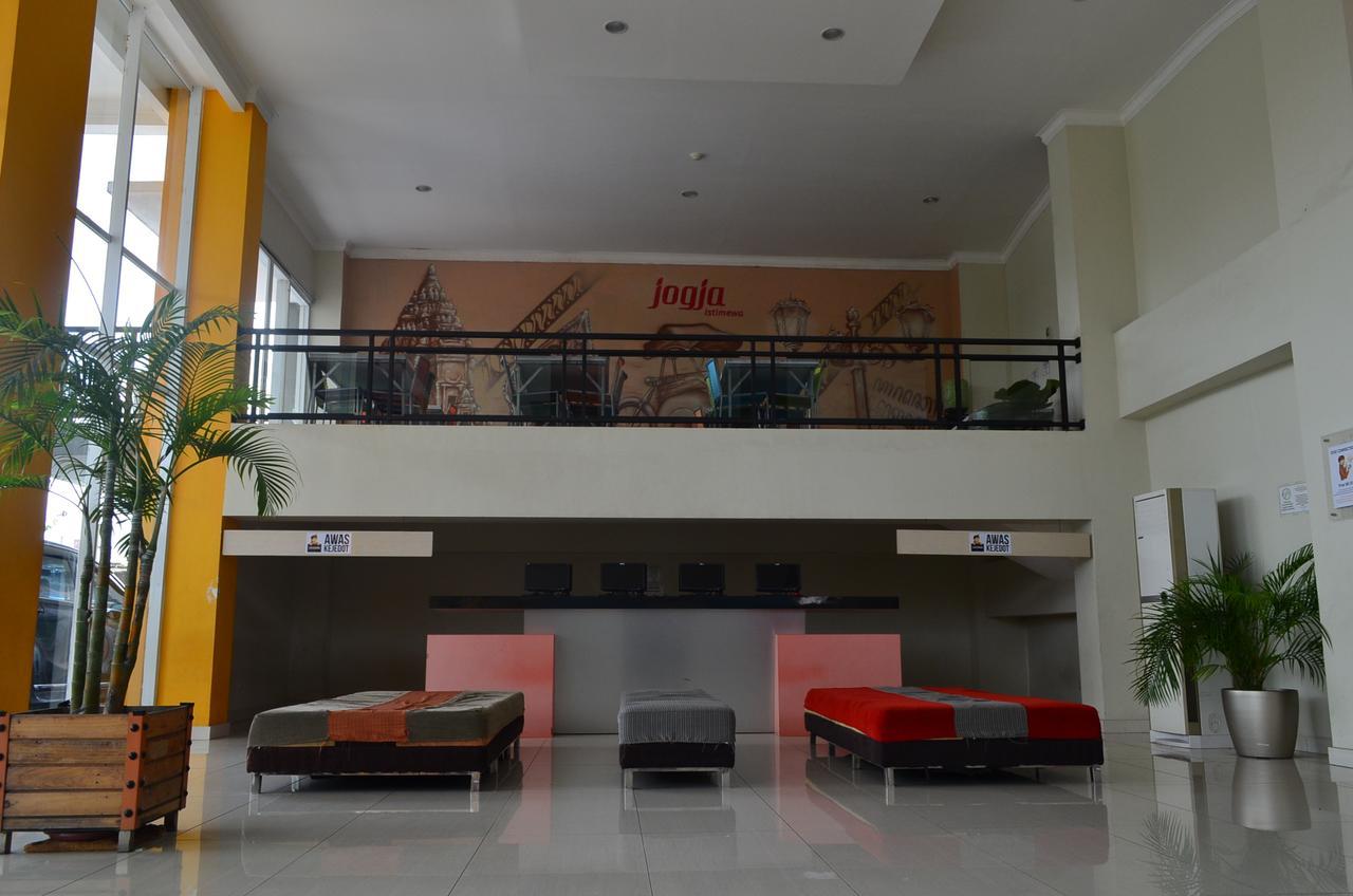 Edu Hostel Джок'якарта Екстер'єр фото