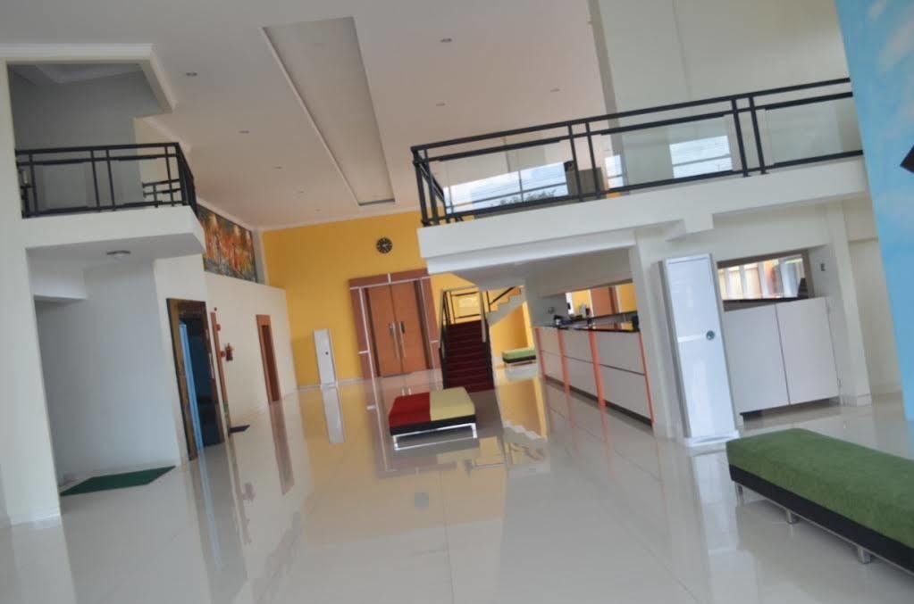 Edu Hostel Джок'якарта Екстер'єр фото