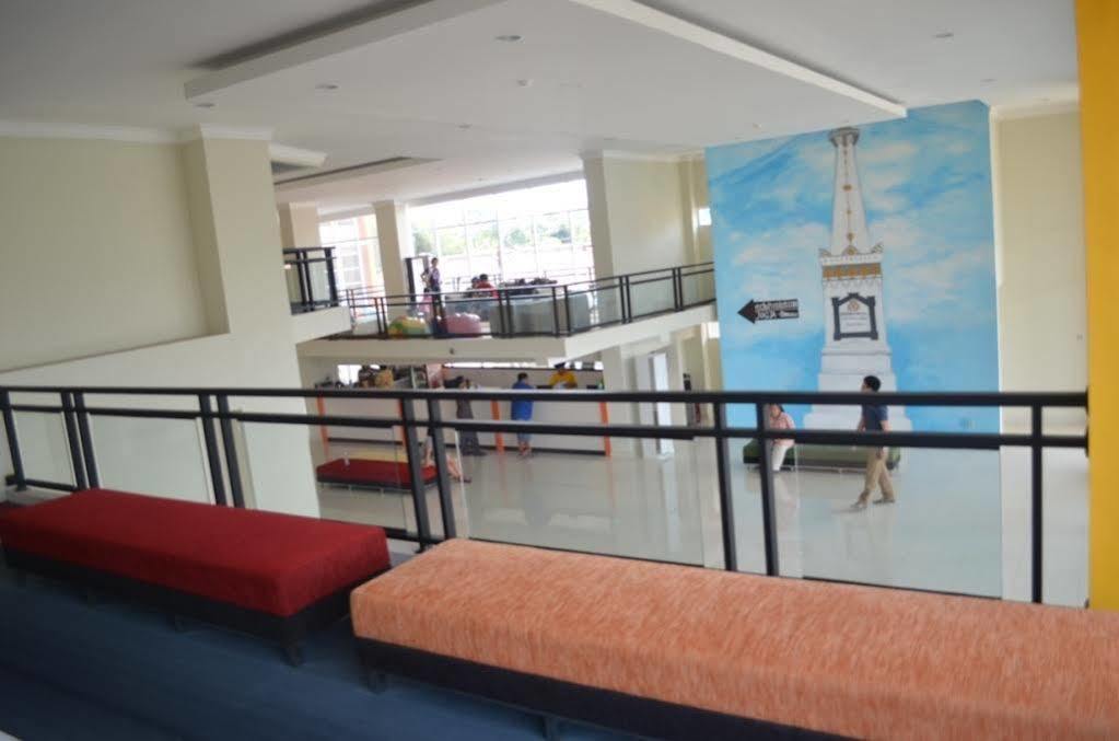 Edu Hostel Джок'якарта Екстер'єр фото